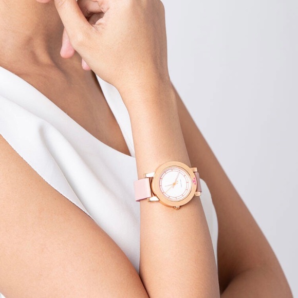 ✨ SOLD ✨ Tory Burch Ellsworth Leather Strap Watch - Picture 2 of 8